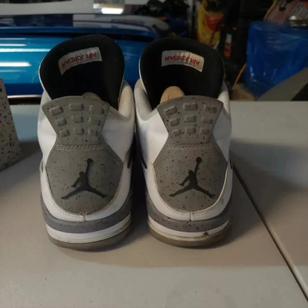 Nike Air Jordan 5 Retro White Black Cement gray Read Description